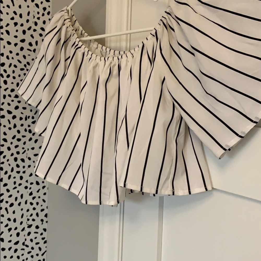 Cropped flowy top and wide leg pant set